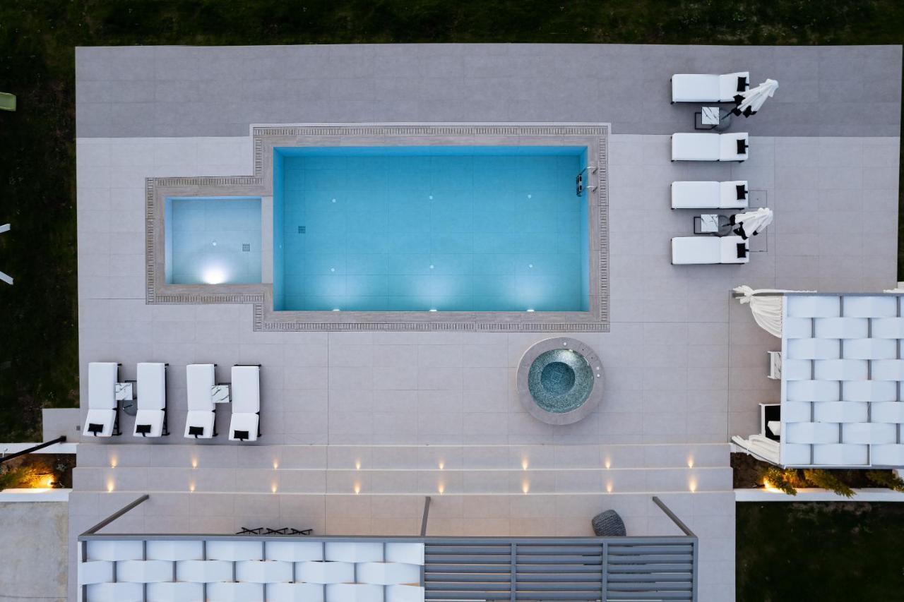 Alma Villa, 2000M2 Luxury Living, By Thinkvilla Angeliana  外观 照片