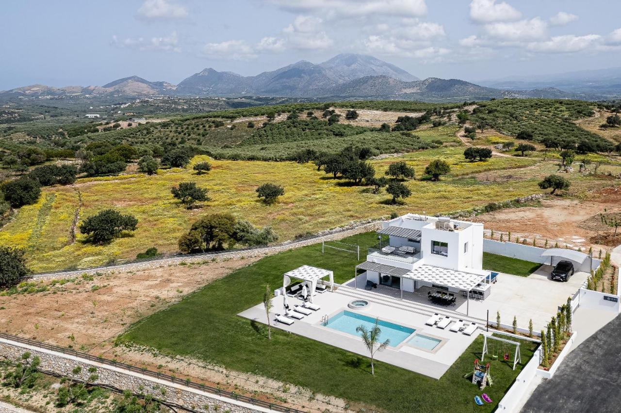 Alma Villa, 2000M2 Luxury Living, By Thinkvilla Angeliana  外观 照片