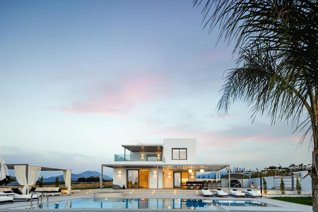 Alma Villa, 2000M2 Luxury Living, By Thinkvilla Angeliana  外观 照片