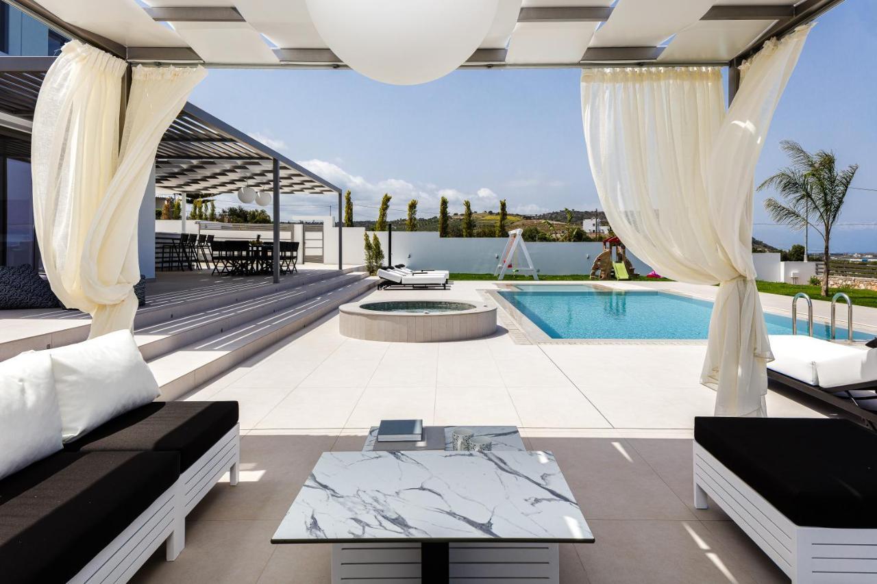Alma Villa, 2000M2 Luxury Living, By Thinkvilla Angeliana  外观 照片