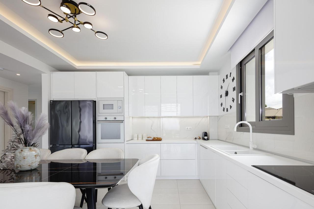 Alma Villa, 2000M2 Luxury Living, By Thinkvilla Angeliana  外观 照片