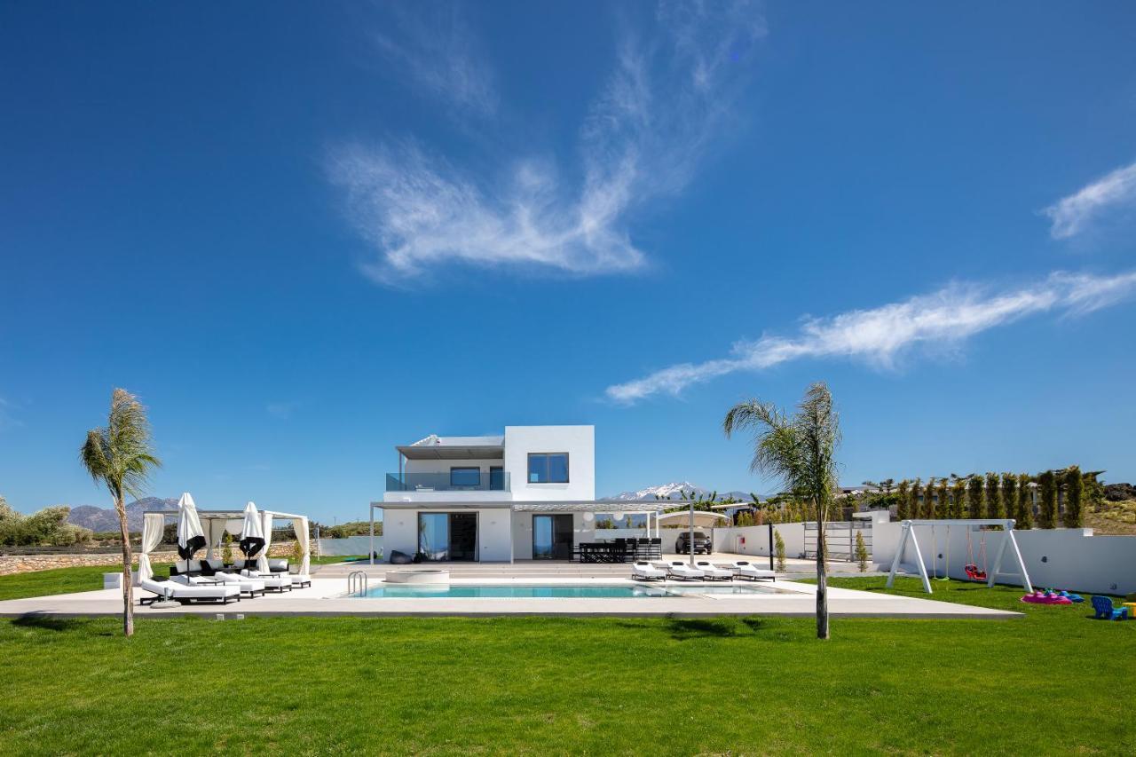 Alma Villa, 2000M2 Luxury Living, By Thinkvilla Angeliana  外观 照片