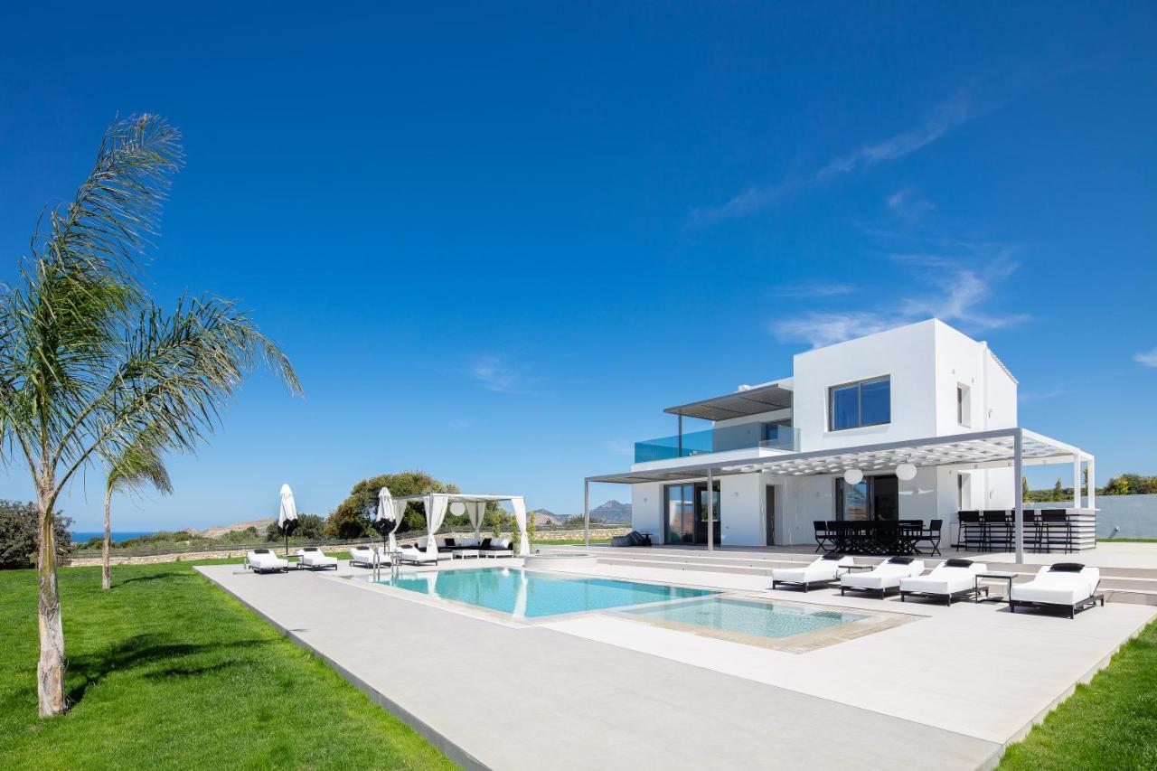 Alma Villa, 2000M2 Luxury Living, By Thinkvilla Angeliana  外观 照片