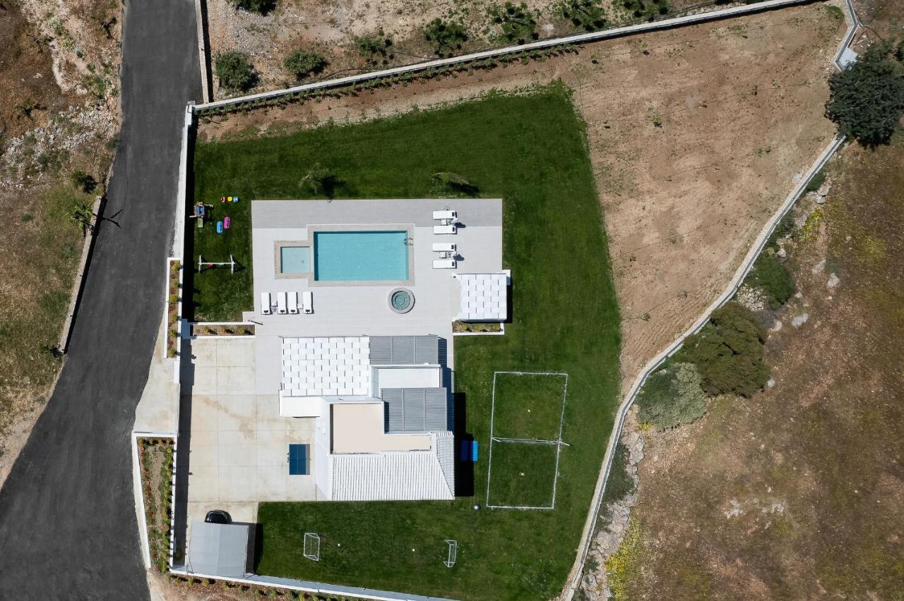 Alma Villa, 2000M2 Luxury Living, By Thinkvilla Angeliana  外观 照片